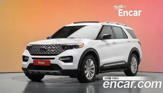 Ford Explorer 2020 — photo 1