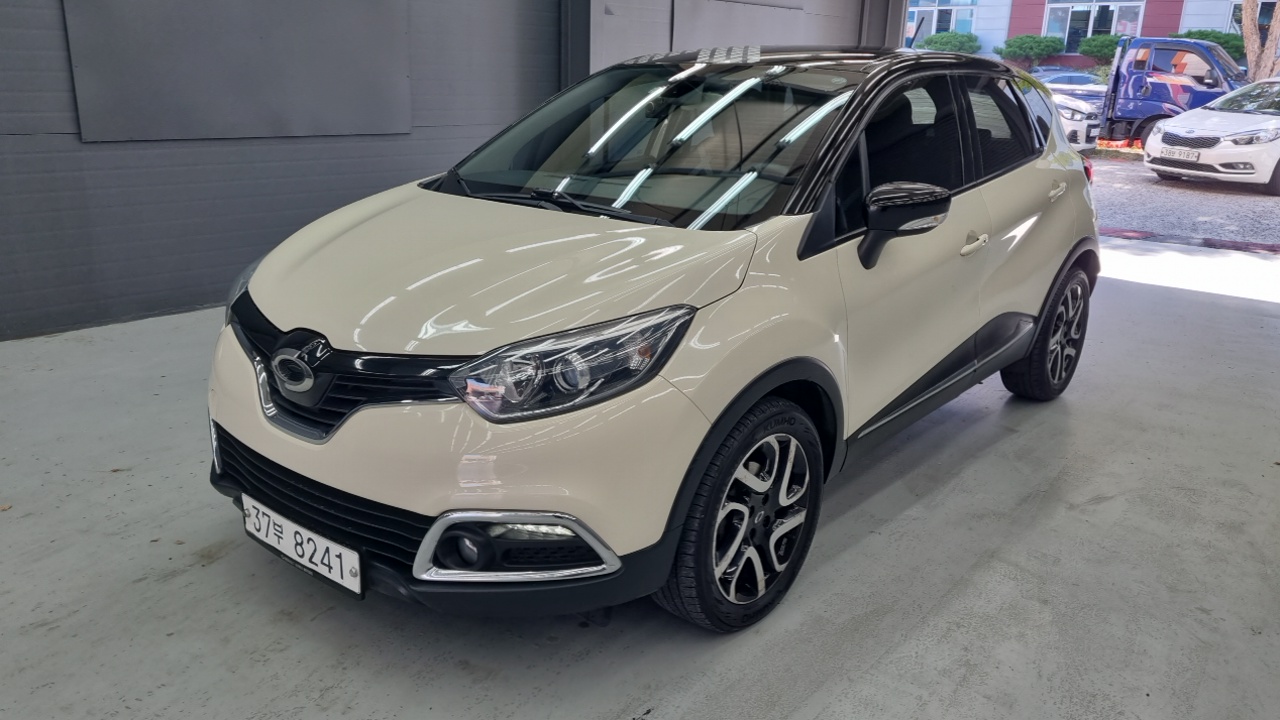 Renault Korea QM3 2015 — photo 1