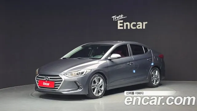 Hyundai AVANTE 2018 — photo 1