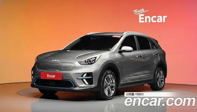 Kia Niro 2022 — photo 1