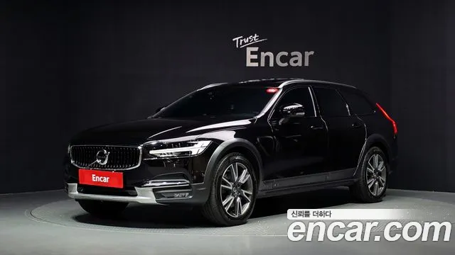 Volvo V90 2018 — photo 1
