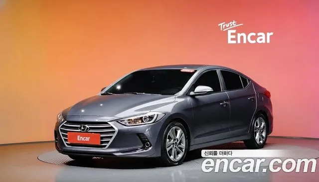 Hyundai AVANTE 2018 — photo 1