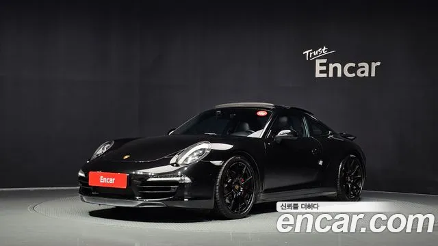Porsche 911 2013 — photo 1