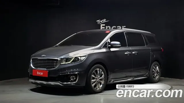 Kia Canival 2017 — photo 1