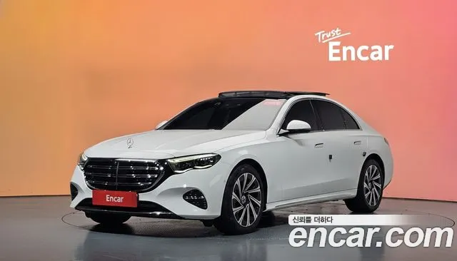 Mercedes-Benz E-Class 2024 — photo 1