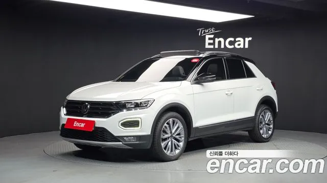 Volkswagen T-Roc 2022 — photo 1