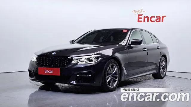 BMW 5-Series 2018 — photo 1