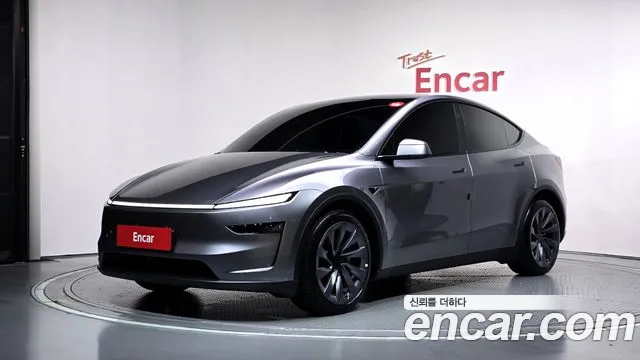 Tesla Model Y 2026 — photo 1