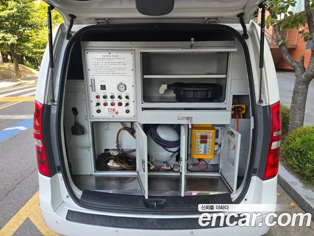 Hyundai Starex 2018 — photo 1