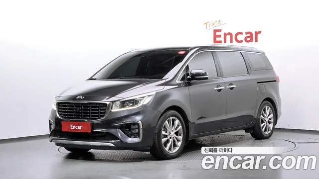 Kia Canival 2019 — photo 1