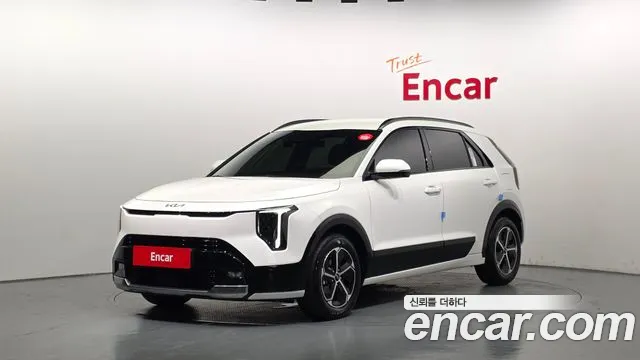 Kia Niro 2027 — photo 1