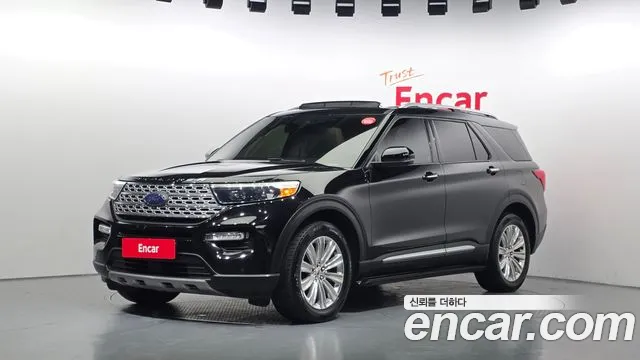 Ford Explorer 2021 — photo 1
