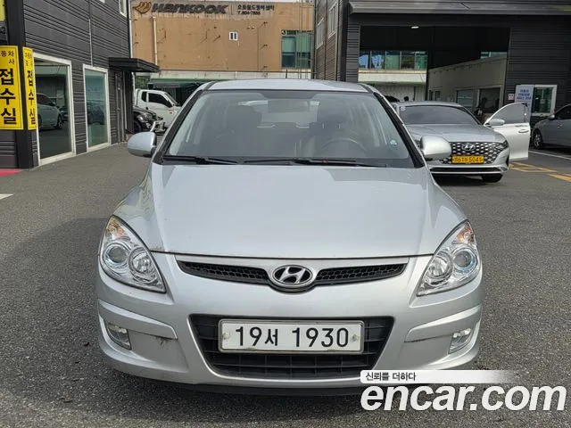 Hyundai i30 2008 — photo 1