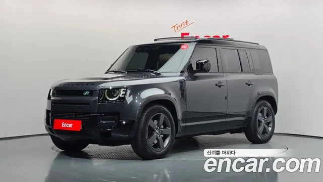 Land Rover Defender 2025 — photo 1