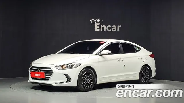 Hyundai AVANTE 2016 — photo 1