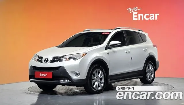 Toyota RAV4 2014 — photo 1