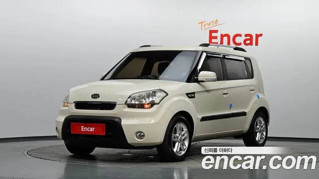 Kia Soul 2010 — photo 1