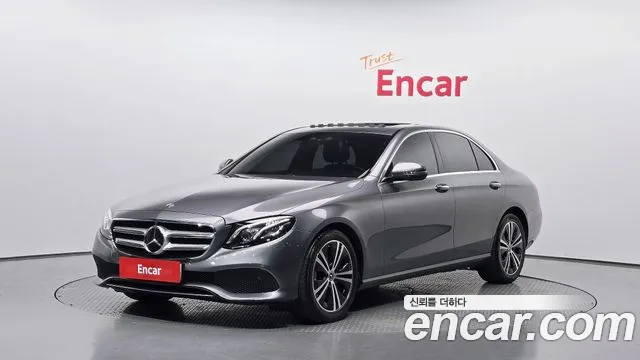 Mercedes-Benz E-Class 2020 — photo 1