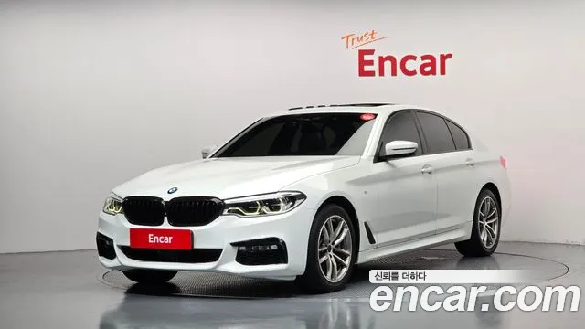 BMW 5-Series 2017 — photo 1