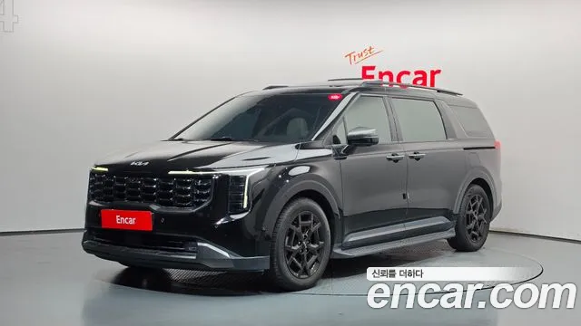 Kia Canival 2025 — photo 1