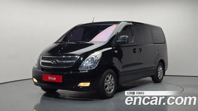 Hyundai Starex 2015 — photo 1