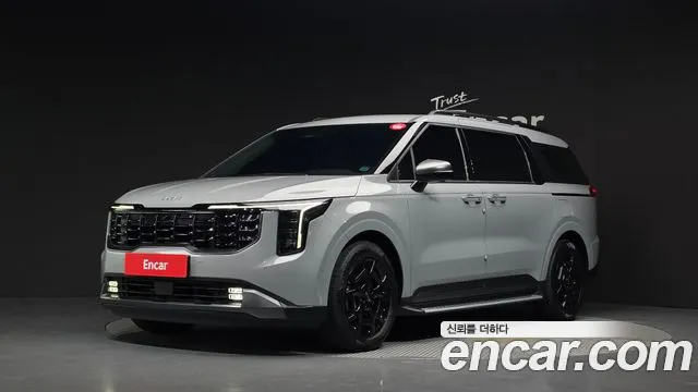 Kia Canival 2025 — photo 1