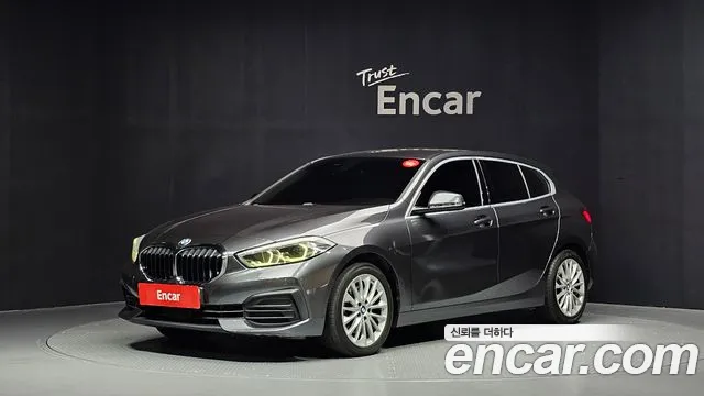 BMW 1-Series 2020 — photo 1