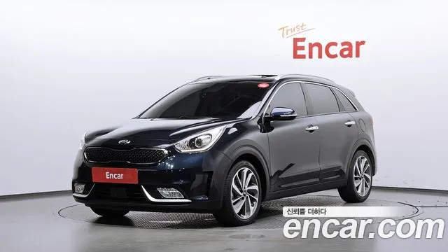 Kia Niro 2017 — photo 1