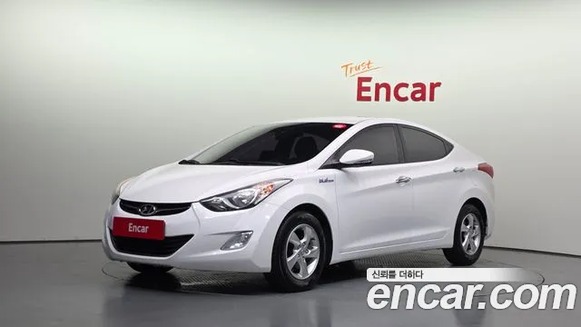 Hyundai AVANTE 2012 — photo 1