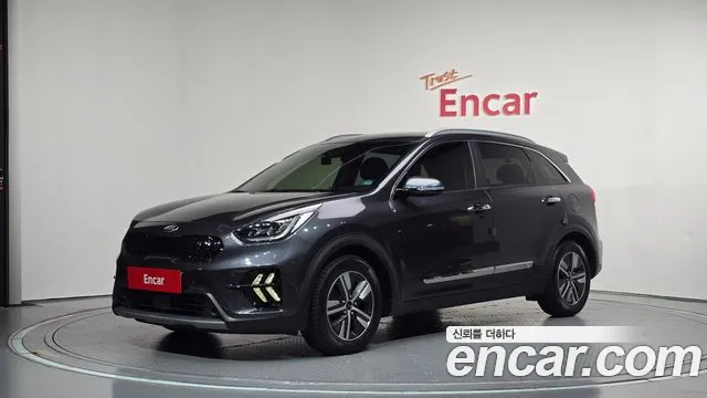 Kia Niro 2020 — photo 1
