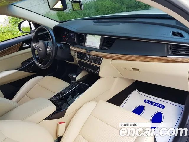 Kia K7 2016 — photo 1