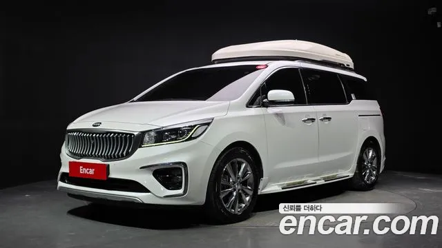 Kia Canival 2019 — photo 1