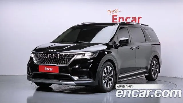 Kia Canival 2022 — photo 1