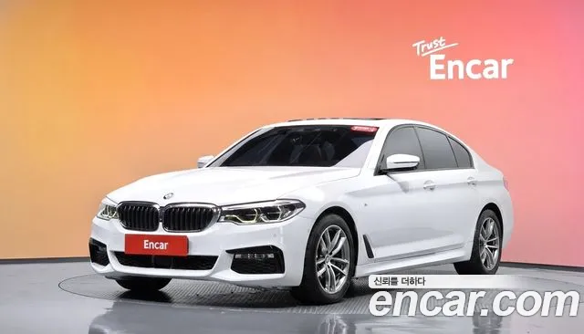 BMW 5-Series 2017 — photo 1