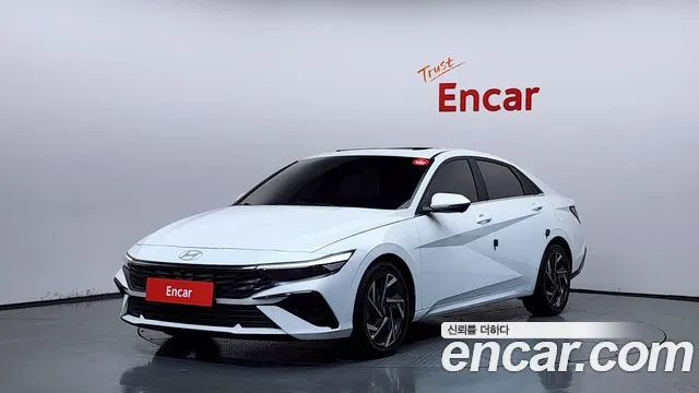 Hyundai AVANTE 2024 — photo 1