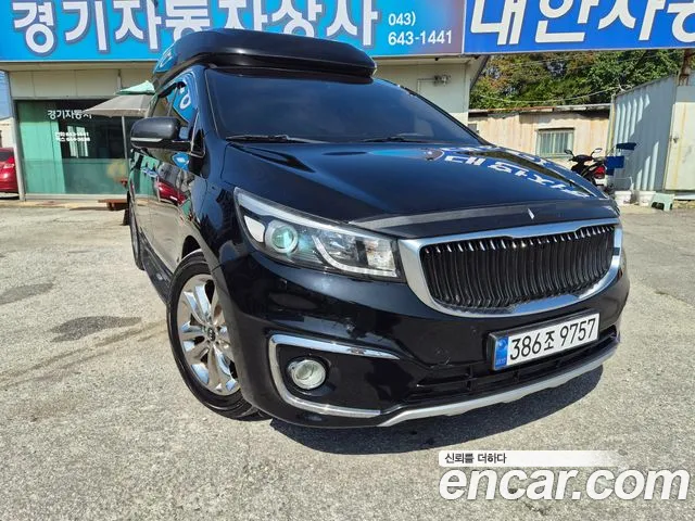 Kia Canival 2015 — photo 1