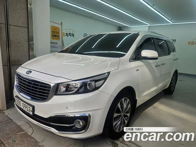 Kia Canival 2016 — photo 1