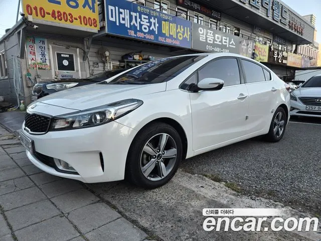 Kia K3 2018 — photo 1