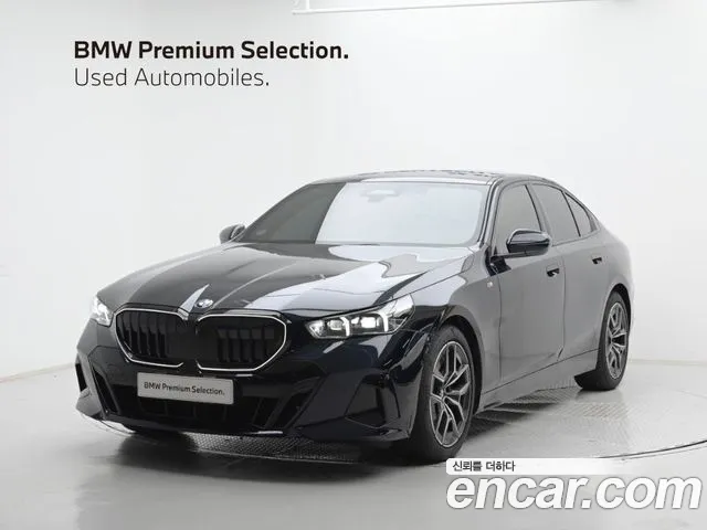 BMW 5-Series 2025 — photo 1