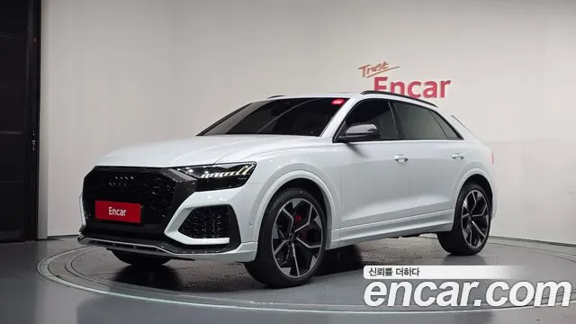 Audi RSQ8 2021 — photo 1
