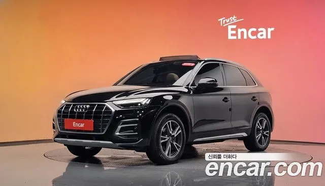 Audi Q5 2022 — photo 1