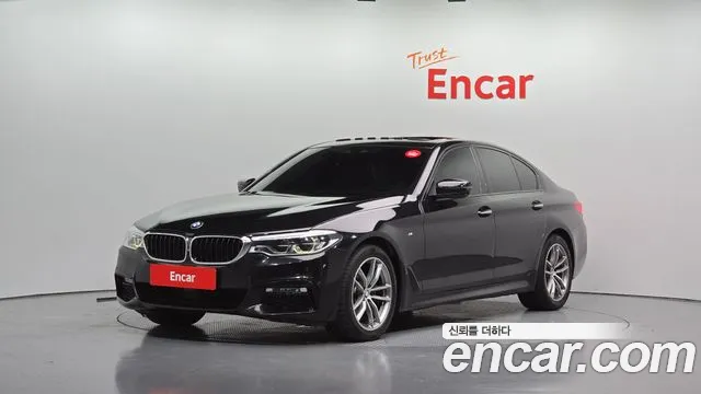 BMW 5-Series 2017 — photo 1