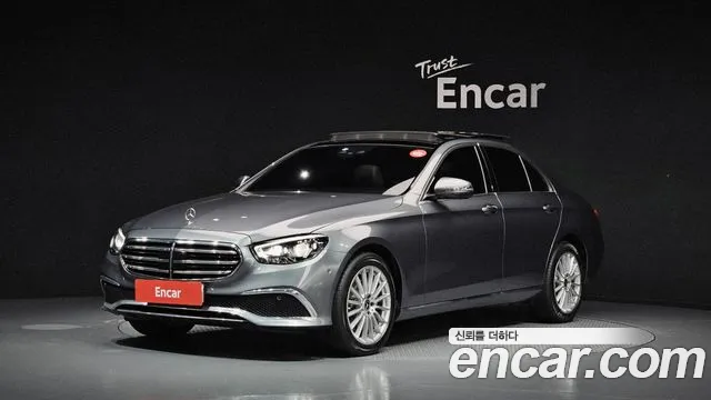 Mercedes-Benz E-Class 2021 — photo 1