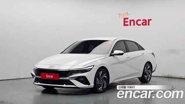 Hyundai AVANTE 2024 — photo 1