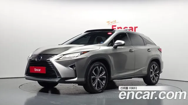 Lexus RX 2019 — photo 1
