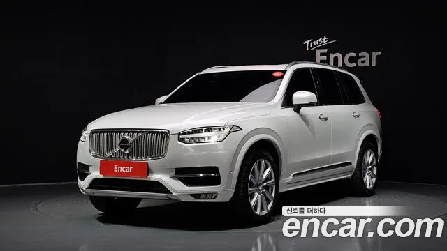 Volvo XC90 2019 — photo 1