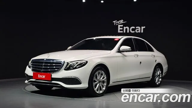 Mercedes-Benz E-Class 2019 — photo 1