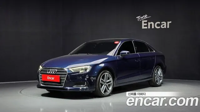 Audi A3 2020 — photo 1