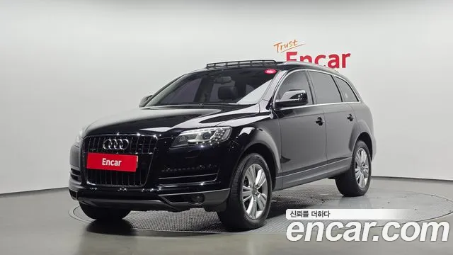 Audi Q7 2010 — photo 1