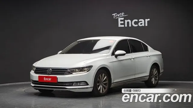 Volkswagen Passat 2018 — photo 1